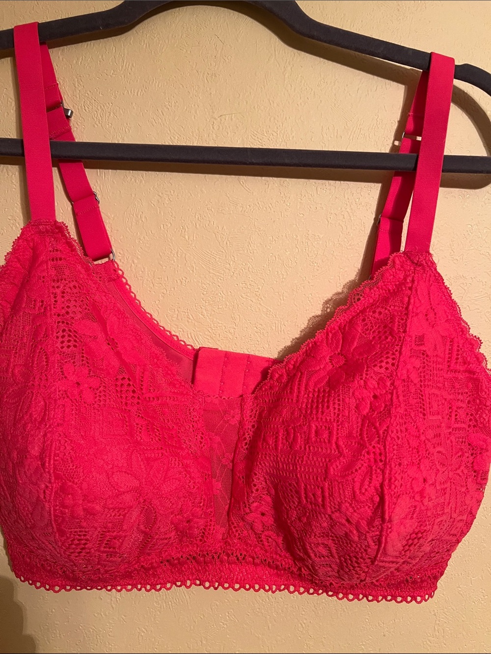 No Boundaries Hot Pink Lace Bralette wire free